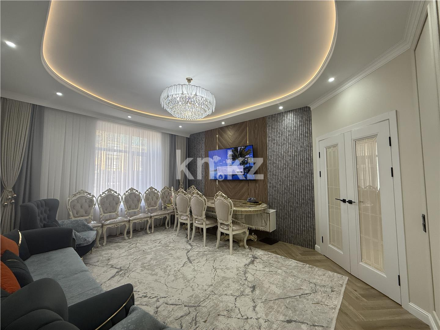 Продажа 4-комнатной квартиры, 120 м², ул. Ашимова, дом  13 - Продажа  четырехкомнатных квартир в Караганде фото 2 из 35