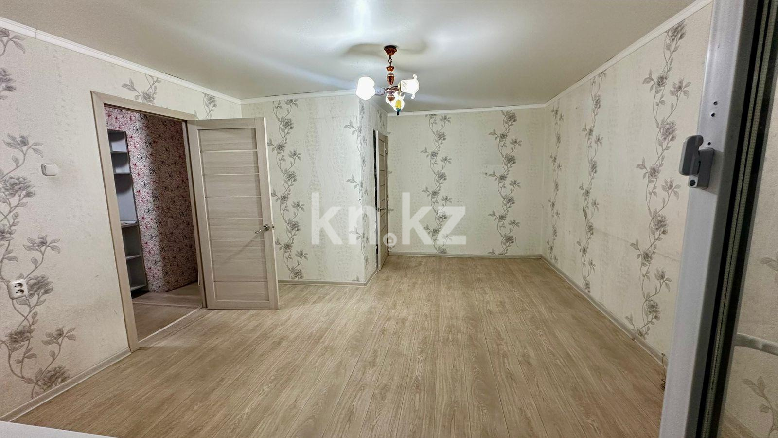 Продажа 1-комнатной квартиры, 32 м², мкр-н 12 - Продажа  однокомнатных квартир в Караганде фото 2 из 11