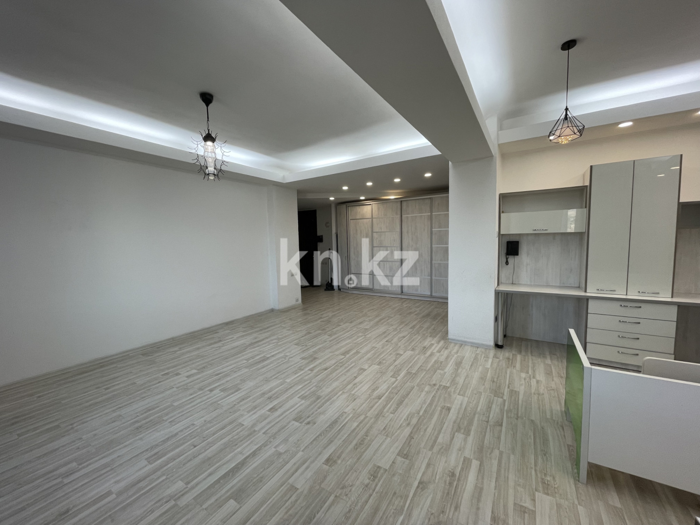 Продажа 3-комнатной квартиры, 84 м², ул. Казахстан, дом  116 - Продажа и аренда недвижимости в Усть-Каменогорске фото 3 из 13