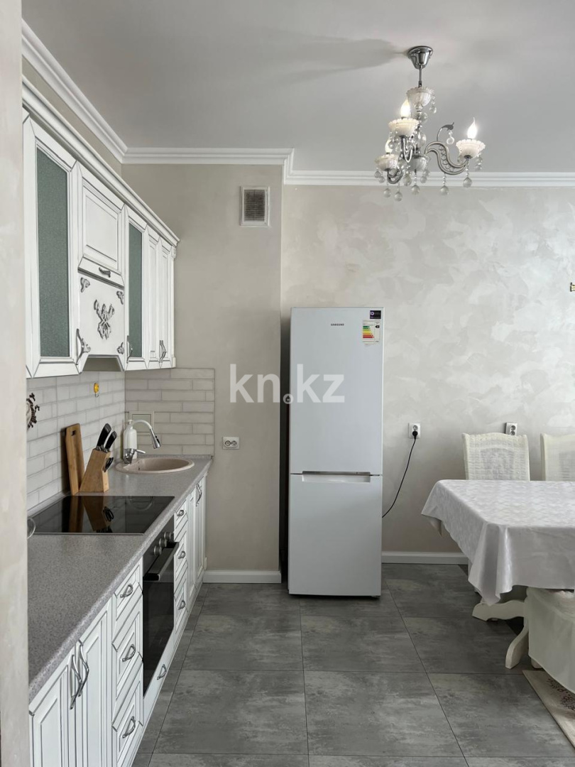 Аренда 3-комнатной квартиры посуточно, 3073 м², ул. Навои, дом  208/6 - ул. Торайгырова - Аренда  трехкомнатных квартир посуточно в Алматы фото 8 из 12