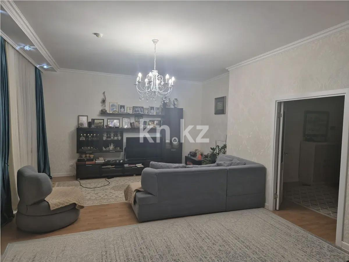 Продажа 4-комнатной квартиры, 140 м², ул. Кунаева, дом  35/1 в Астане
