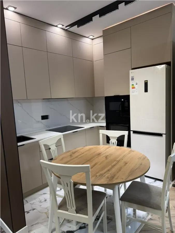 Продажа 3-комнатной квартиры, 59 м², пр. Абая, дом  160 в Алматы - фото 3