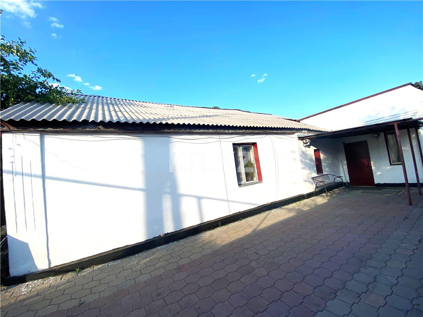 Продажа 7-комнатного дома, 160 м², ул. Черкасская, дом  58 - Продажа домов и коттеджей в Караганде фото 1 из 16