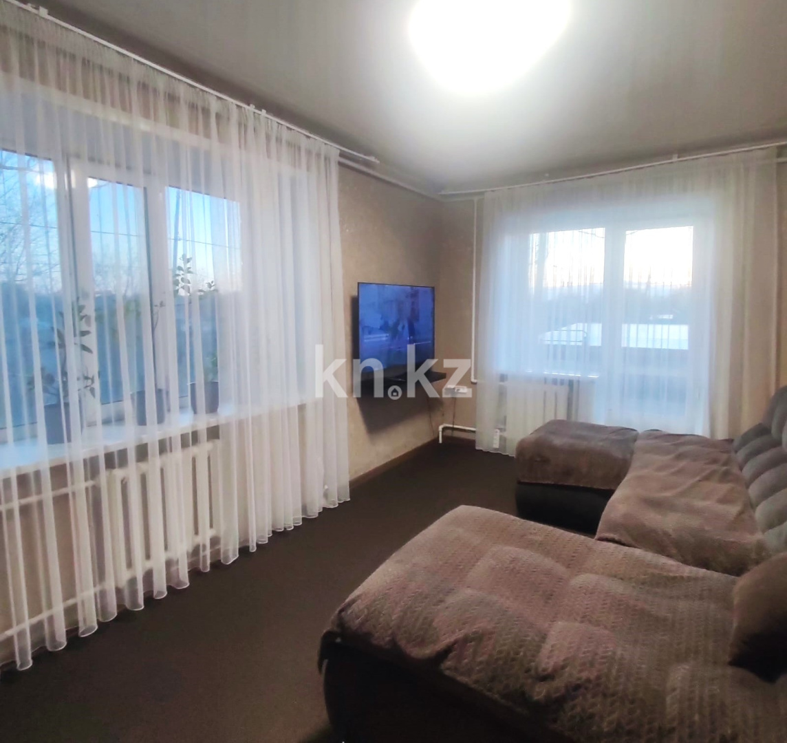 Продажа 2-комнатной квартиры, 48 м², Ержанова - Продажа и аренда недвижимости в Абае фото 1 из 7