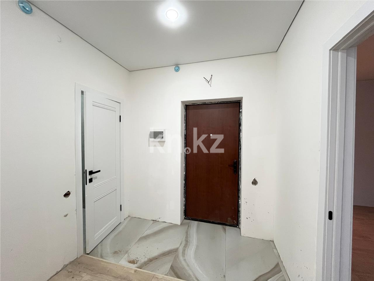 Продажа 4-комнатной квартиры, 111.5 м² в Астане - фото 4