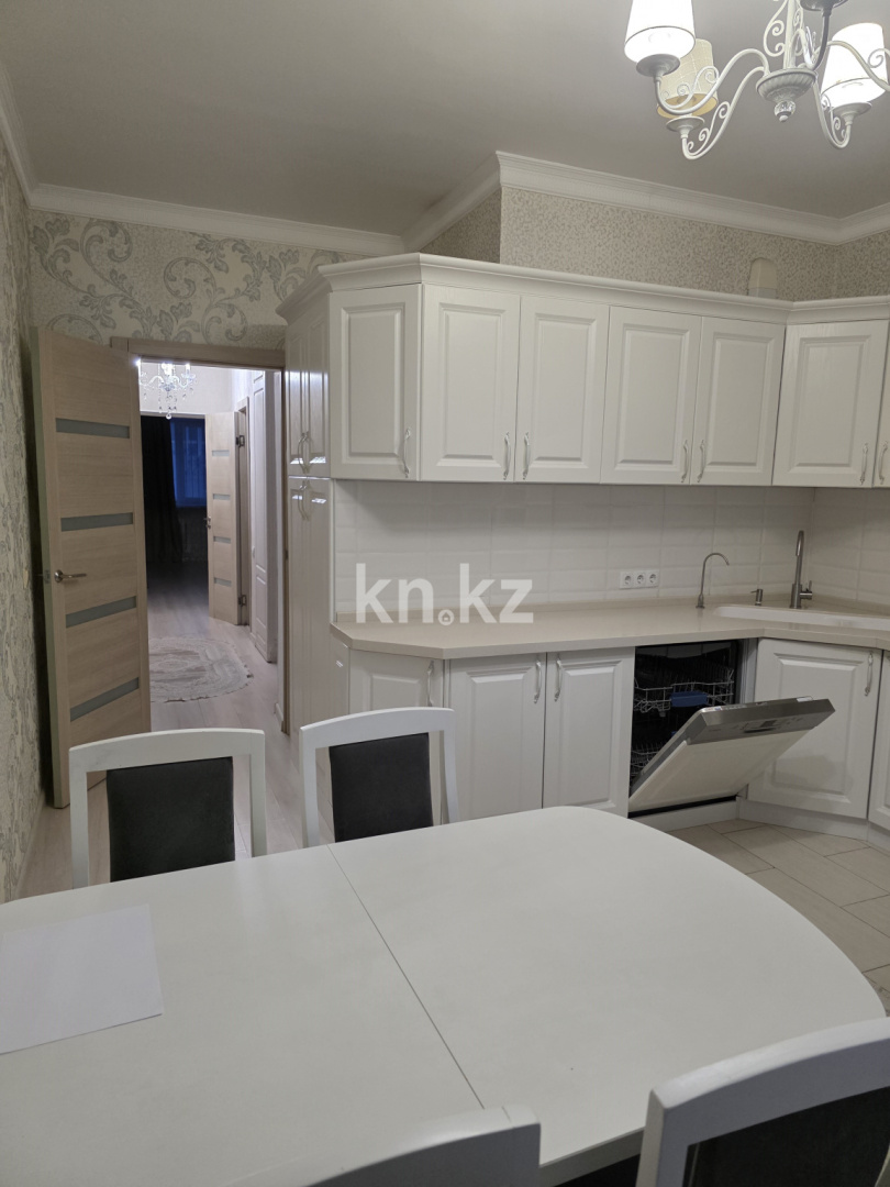 Продажа 3-комнатной квартиры, 88 м², ул. Сауран, дом  5г в Астане - фото 4