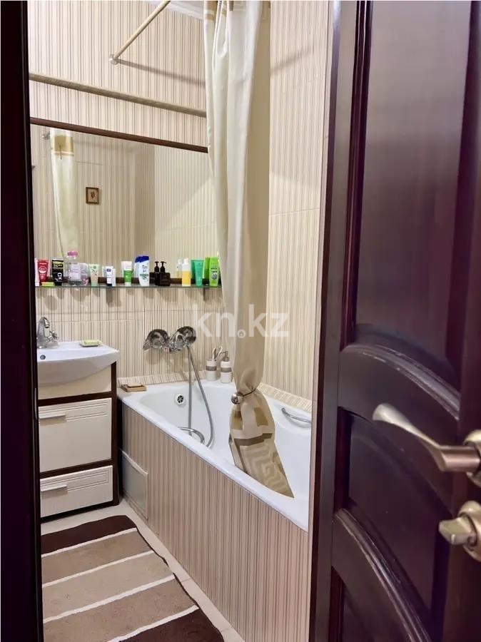 Продажа 3-комнатной квартиры, 64.7 м² в Алматы - фото 5