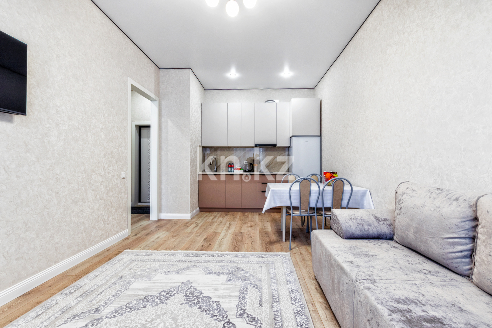 Аренда 2-комнатной квартиры посуточно, 40 м² - Аренда недвижимости в Казахстане - страница 4 фото 2 из 14