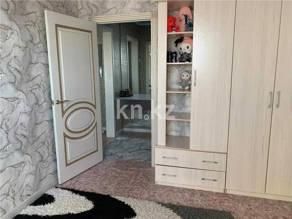 Продажа 4-комнатной квартиры, 85 м², ул. 40-летия Победы, дом  80а - Продажа квартир в Шахтинске фото 7 из 10