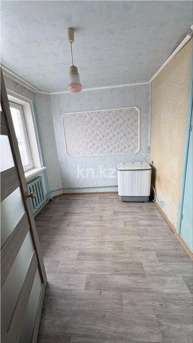 Продажа 3-комнатной квартиры, 46 м², 6 мкр., дом  49 в Темиртау - фото 3