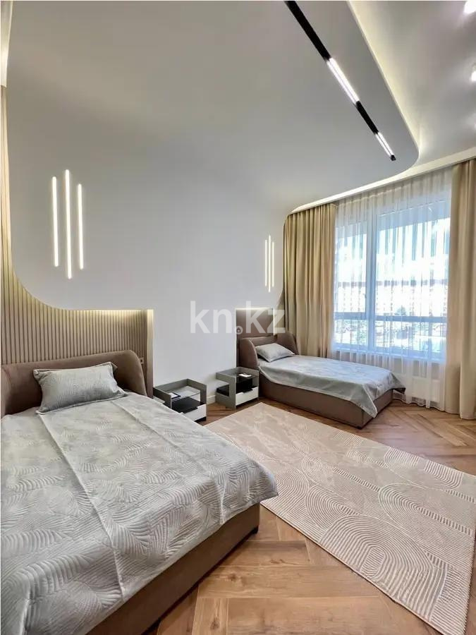 Продажа 4-комнатной квартиры, 138 м², ул. Мухамедханова, дом  4/1 в Астане - фото 3