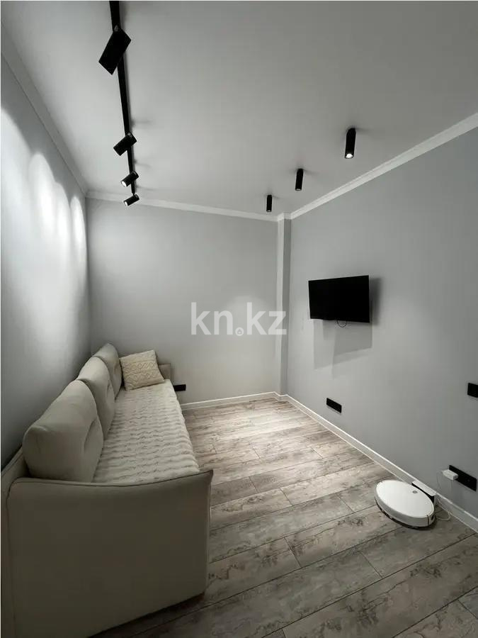 Продажа 3-комнатной квартиры, 52 м², ул. Толе би, дом  189/3 - Продажа  трехкомнатных квартир в Алматы с фото фото 1 из 5