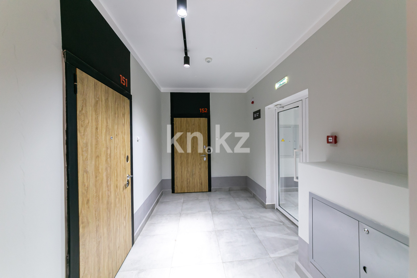 Продажа 2-комнатной квартиры, 70 м², пр. Кошкарбаева, дом  48 в Астане - фото 18