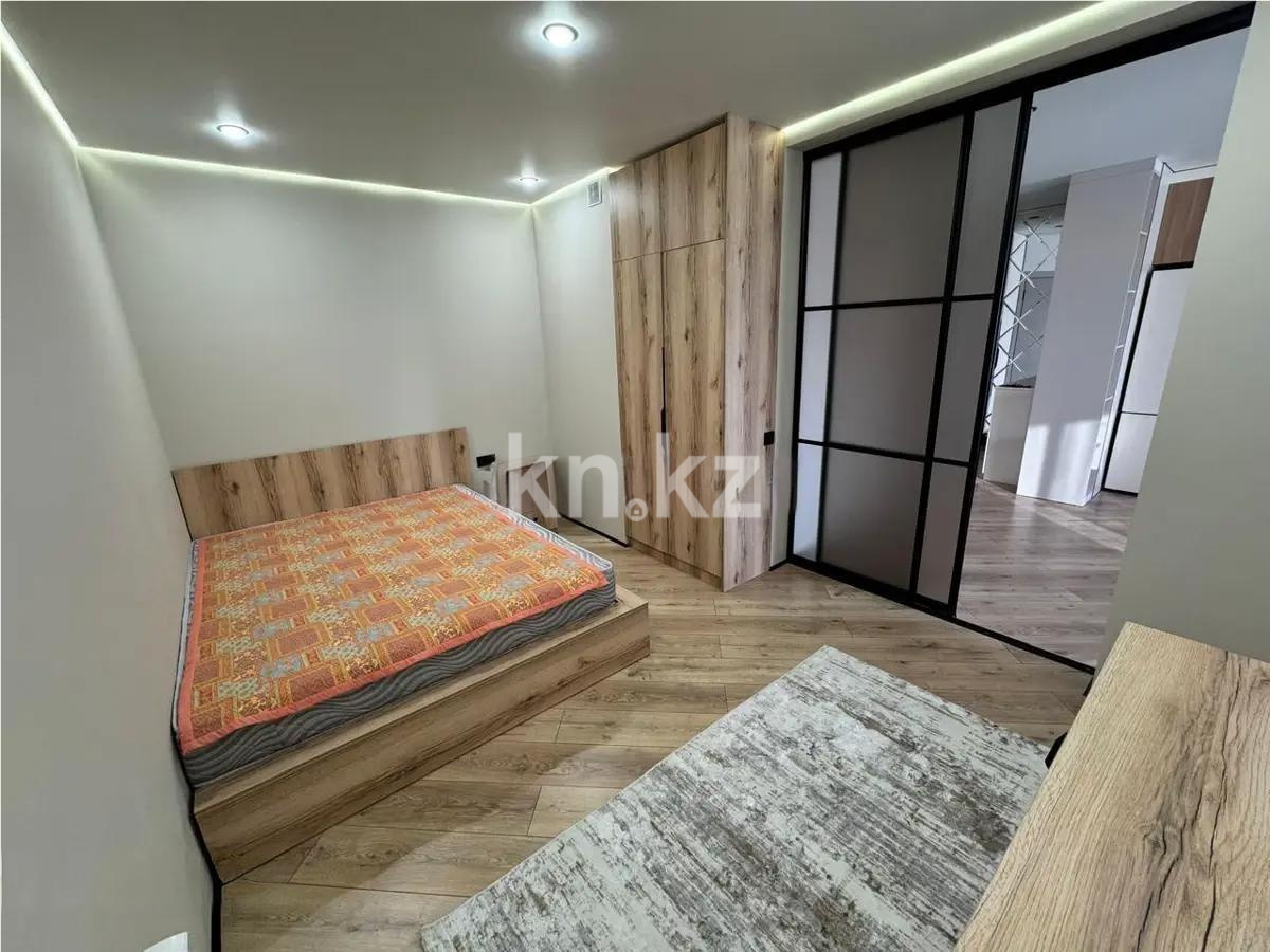 Продажа 3-комнатной квартиры, 57 м², ул. Жандосова, дом  94а в Алматы - фото 3