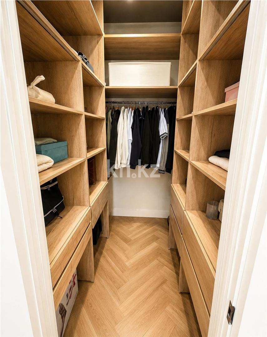 Продажа 4-комнатной квартиры, 111 м² в Караганде - фото 8