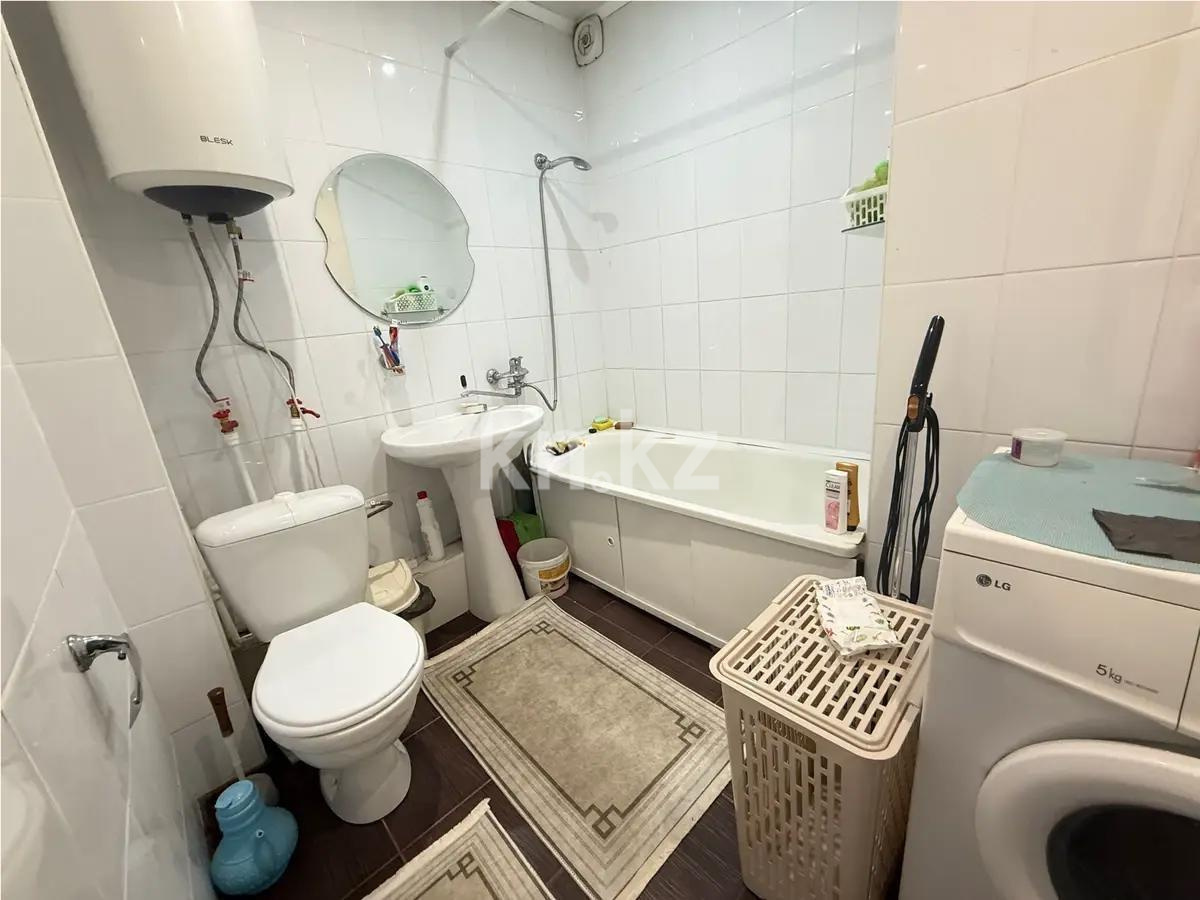 Продажа 3-комнатной квартиры, 63 м², пр. Строителей, дом  9 - Продажа  трехкомнатных квартир в Караганде без посредников фото 4 из 5