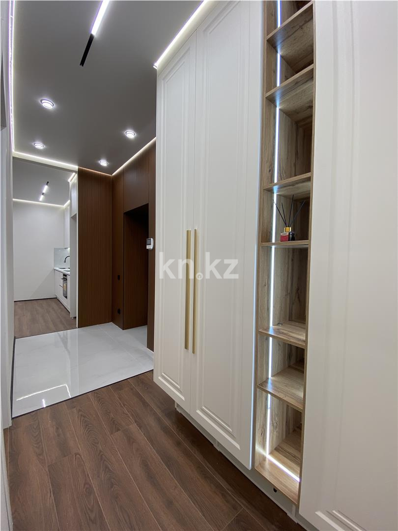 Продажа 3-комнатной квартиры, 77 м², ул. Букетова, дом  3/3 в Караганде - фото 19