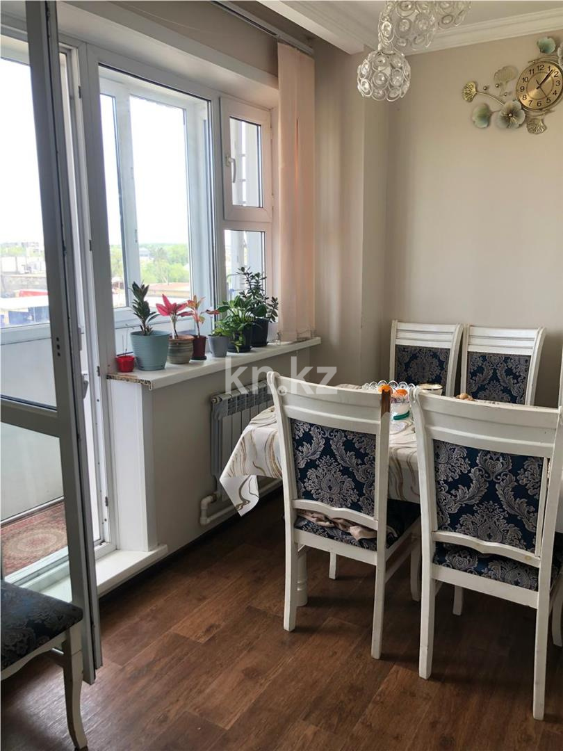 Продажа 5-комнатной квартиры, 75 м², 2 кв-л, дом  24 - Продажа  пятикомнатных квартир в Караганде фото 10 из 18