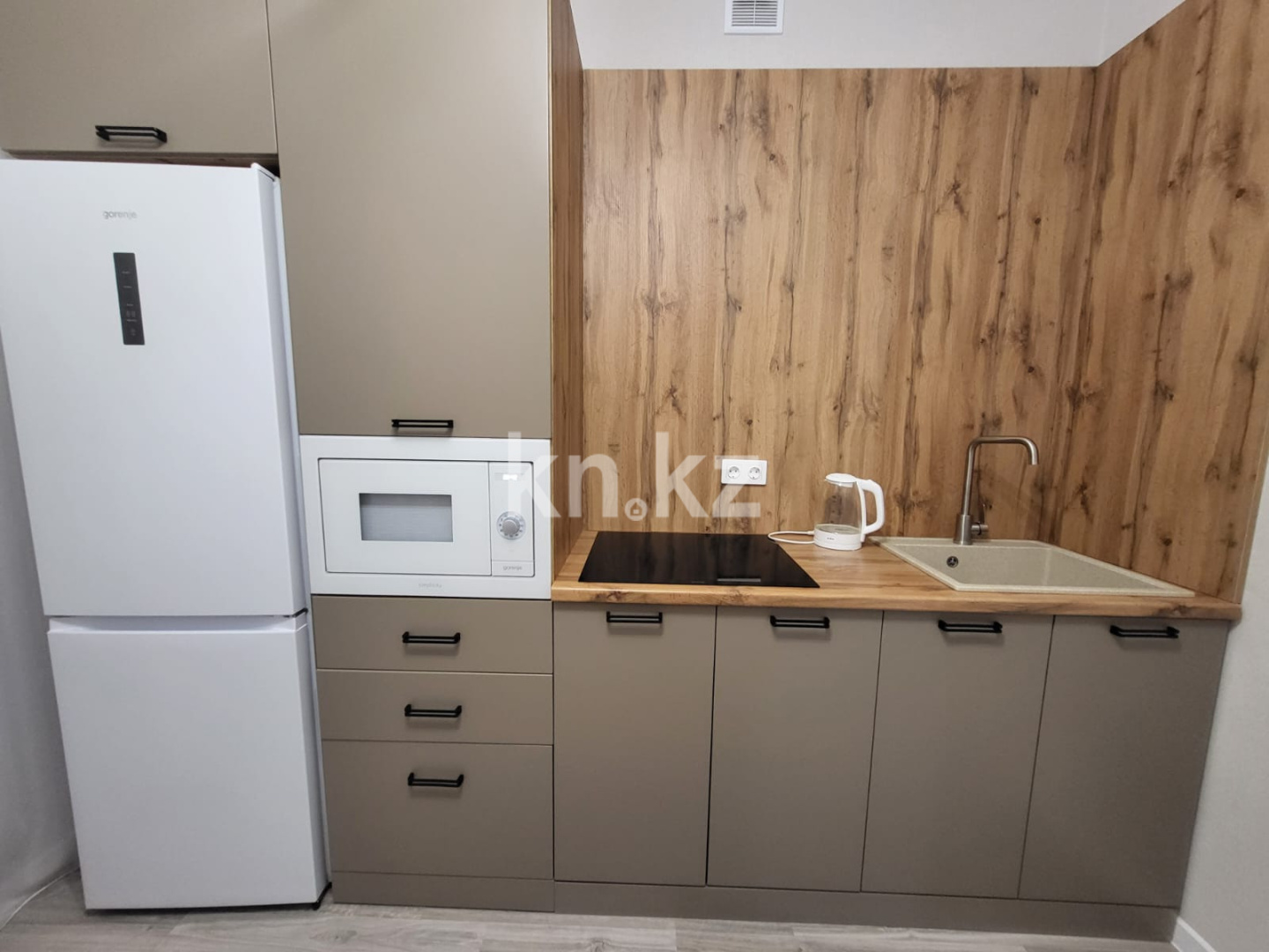 Аренда 1-комнатной квартиры посуточно, 37 м², ул. Токпанова, дом  20 - Аренда квартир посуточно в Астане без посредников фото 10 из 12