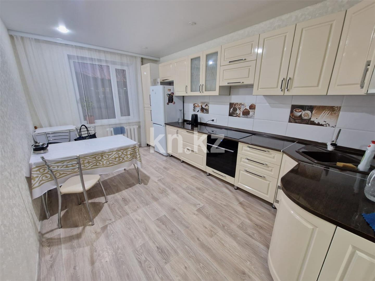 Продажа 4-комнатной квартиры, 95 м², мкр-н Голубые Пруды - Продажа квартир в Караганде фото 1 из 21