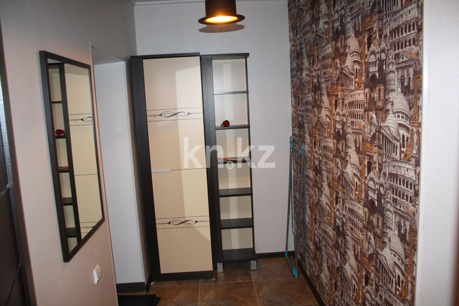 Аренда 2-комнатной квартиры посуточно, 56 м², ул. Победы, дом  105 - Аренда жилой и коммерческой недвижимости в Уральске фото 3 из 9