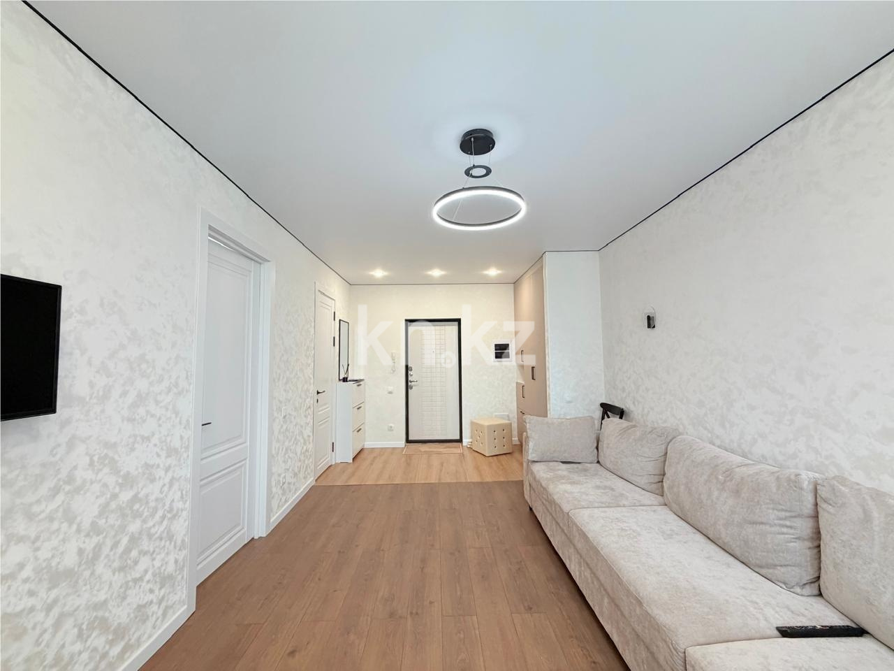 Продажа 1-комнатной квартиры, 33 м² - Продажа однокомнатных квартир в р-не Сарайшык Астаны фото 3 из 11