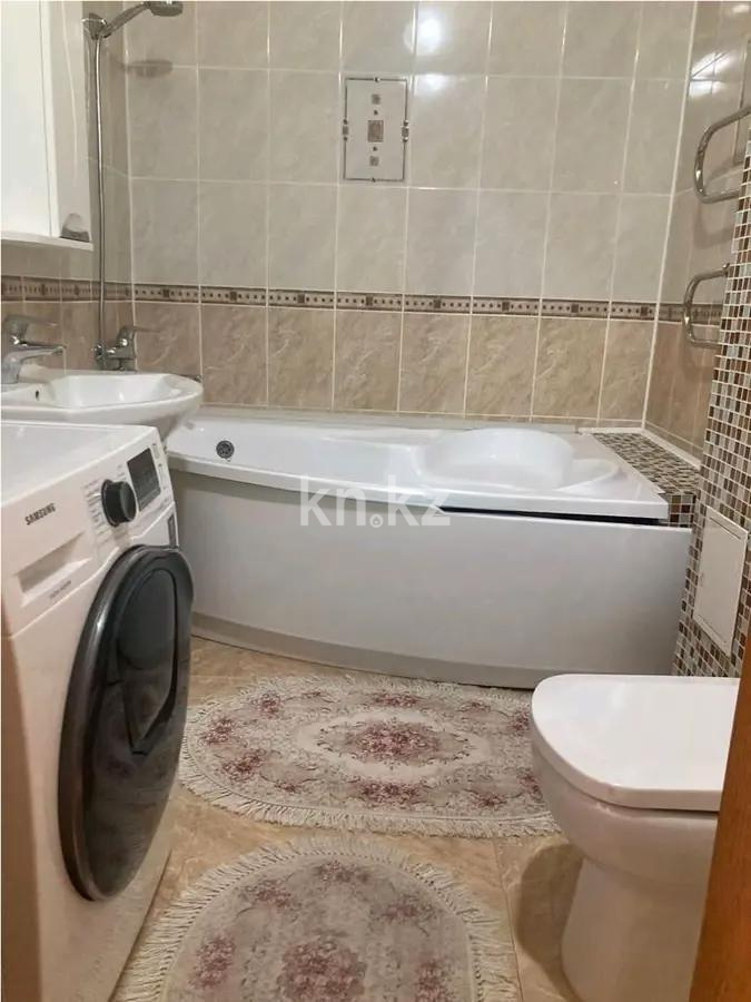 Продажа 2-комнатной квартиры, 70 м², ул. Сейфуллина, дом  3 в Астане - фото 4