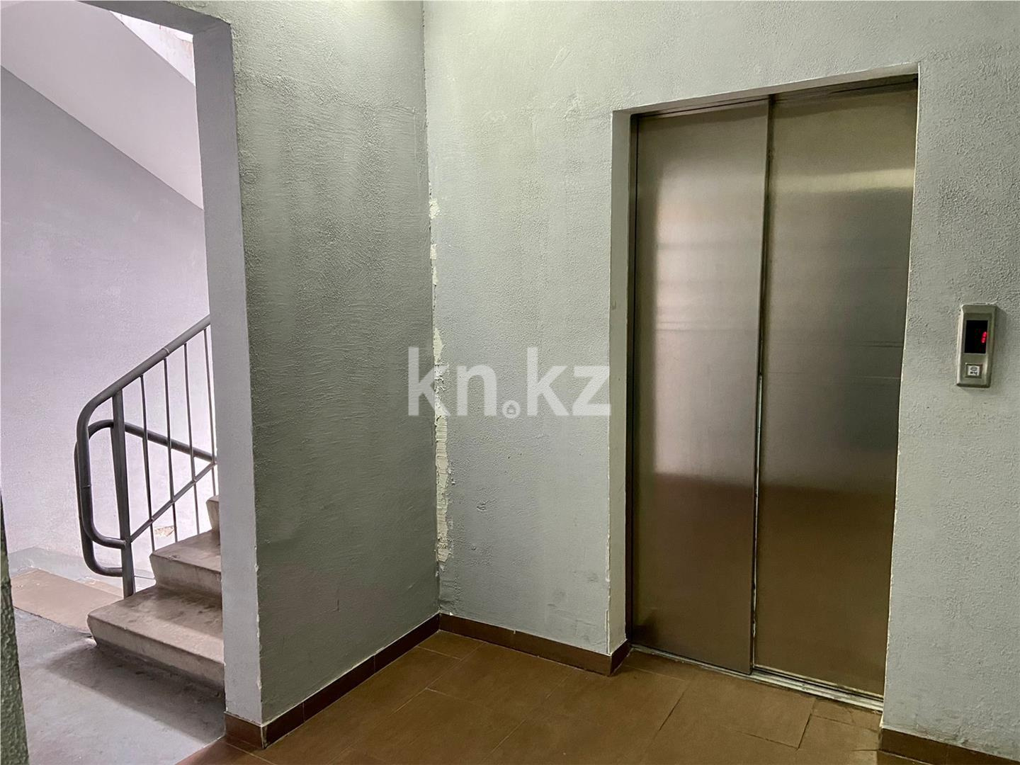 Продажа 2-комнатной квартиры, 64 м², пр. Шахтеров, дом  23 в Караганде - фото 14