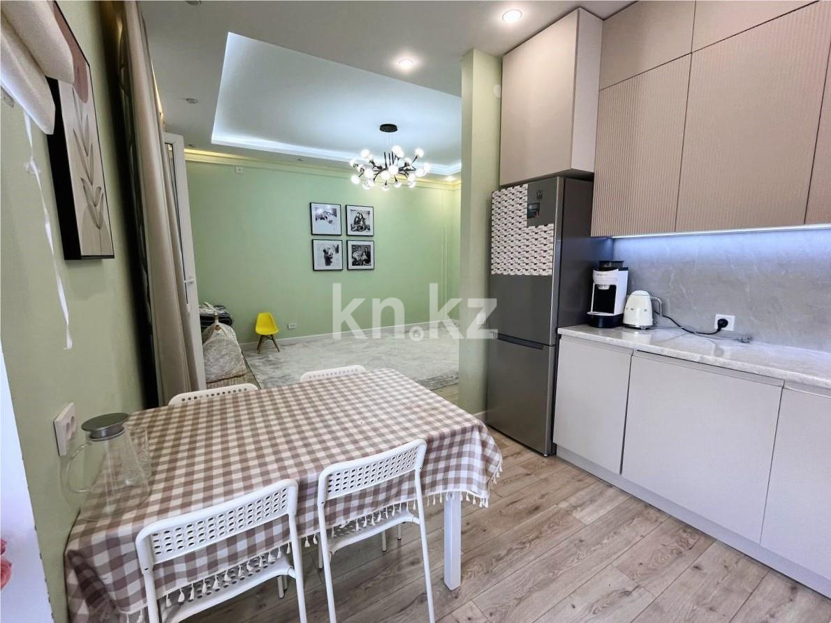 Продажа 3-комнатной квартиры, 85 м², 137 учетный квартал в Караганде - фото 6