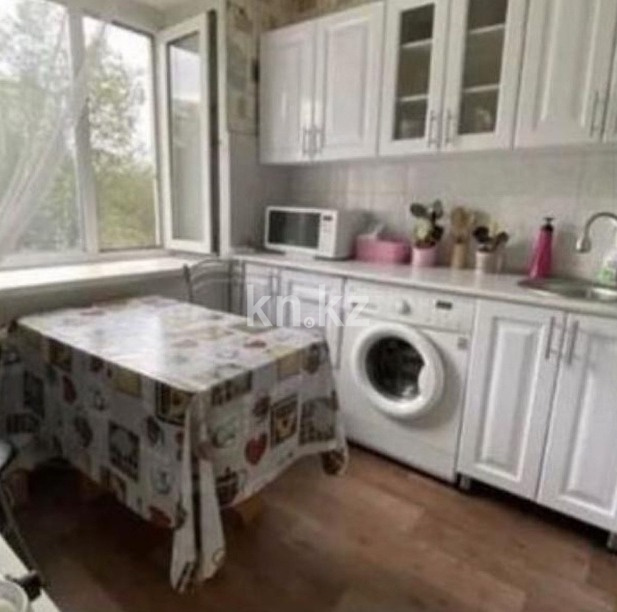 Продажа 3-комнатной квартиры, 57 м², Бульвар мира, дом  9 - Продажа жилой и коммерческой недвижимости в Карагандинской области фото 1 из 1