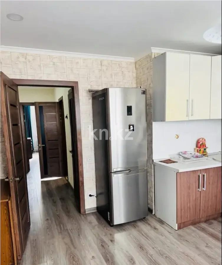Продажа 3-комнатной квартиры, 90 м², пр. Шахтеров, дом  52 в Караганде - фото 4