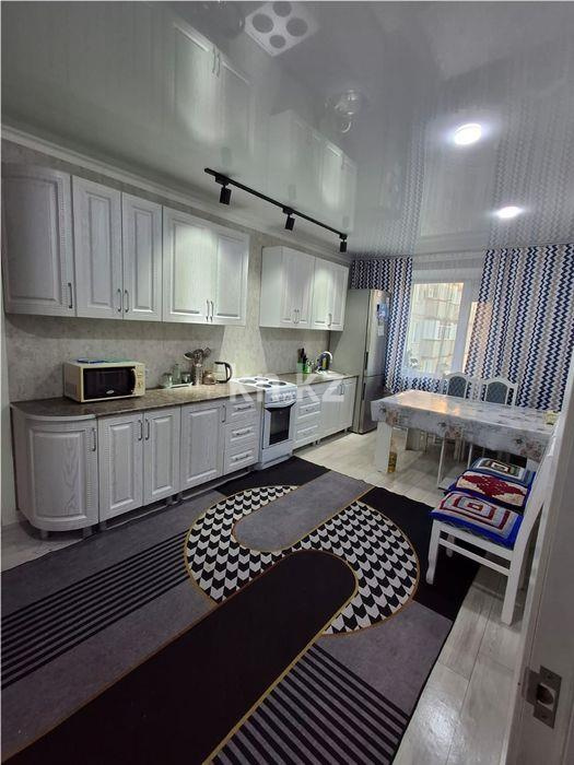 Продажа 3-комнатной квартиры, 64 м², ул. Жекибаева, дом  149 в Караганде - фото 4