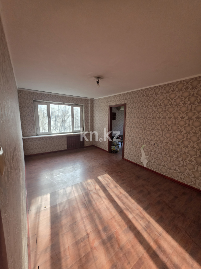 Продажа 3-комнатной квартиры, 58.9 м², 8 мкр, дом  6 - Продажа квартир в Шымкенте фото 2 из 3