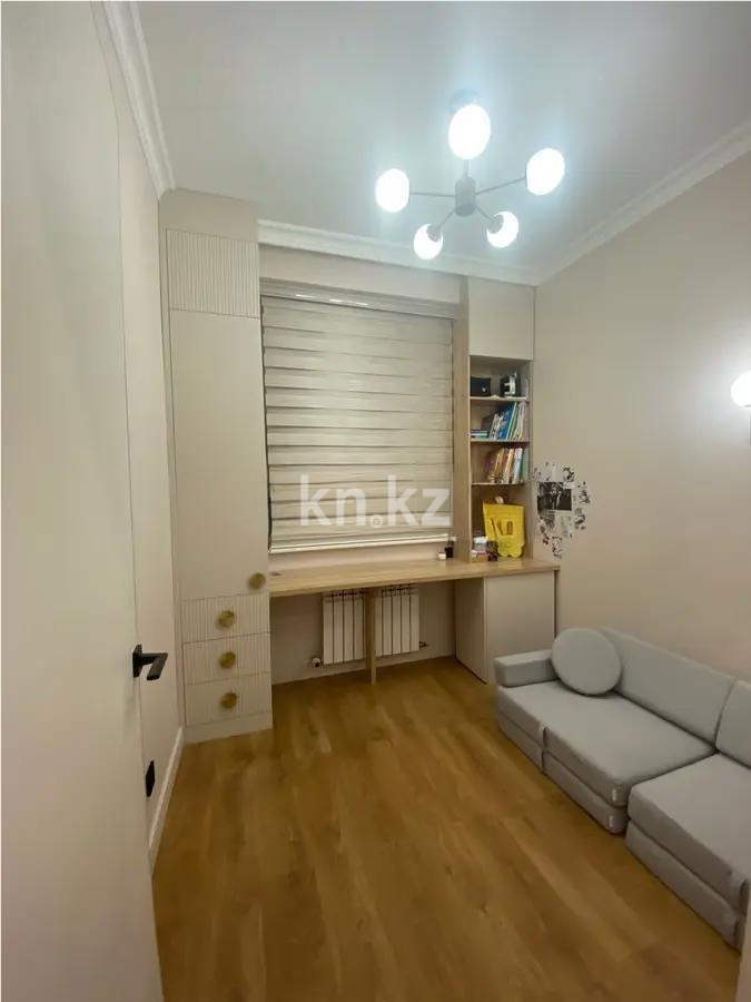 Продажа 3-комнатной квартиры, 70 м², пр. Мангилик Ел, дом  42 - Продажа  трехкомнатных квартир в Астане фото 1 из 5