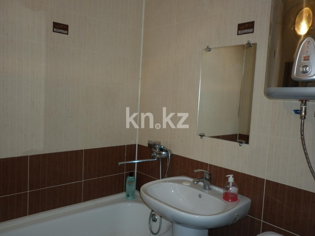 Аренда 1-комнатной квартиры посуточно, 33 м², пр. Бухар-жырау, дом  72 в Караганде - фото 6