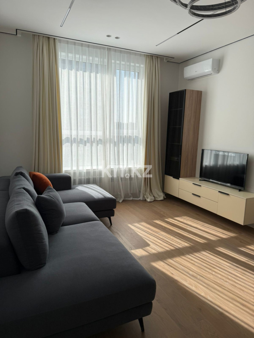 Аренда 2-комнатной квартиры, 55 м², пр. Абая - Аренда  двухкомнатных квартир помесячно в Алматы фото 1 из 33