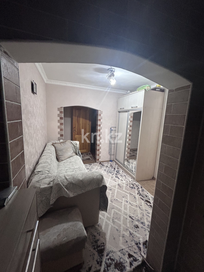 Продажа 4-комнатной квартиры, 80 м² в Караганде