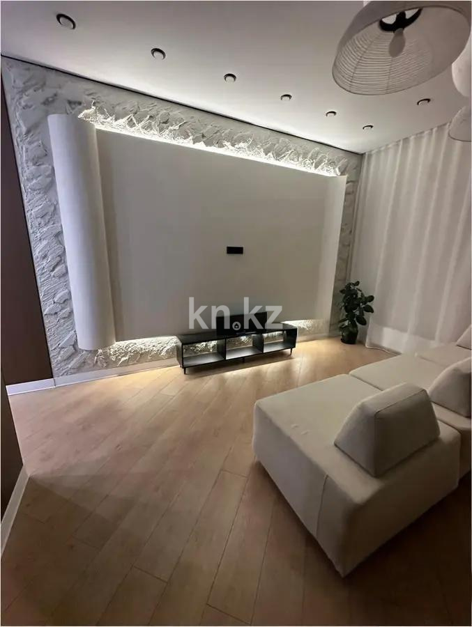 Продажа 3-комнатной квартиры, 76 м², ул. Бухар жырау, дом  27 - Продажа  трехкомнатных квартир в Астане без посредников фото 1 из 6