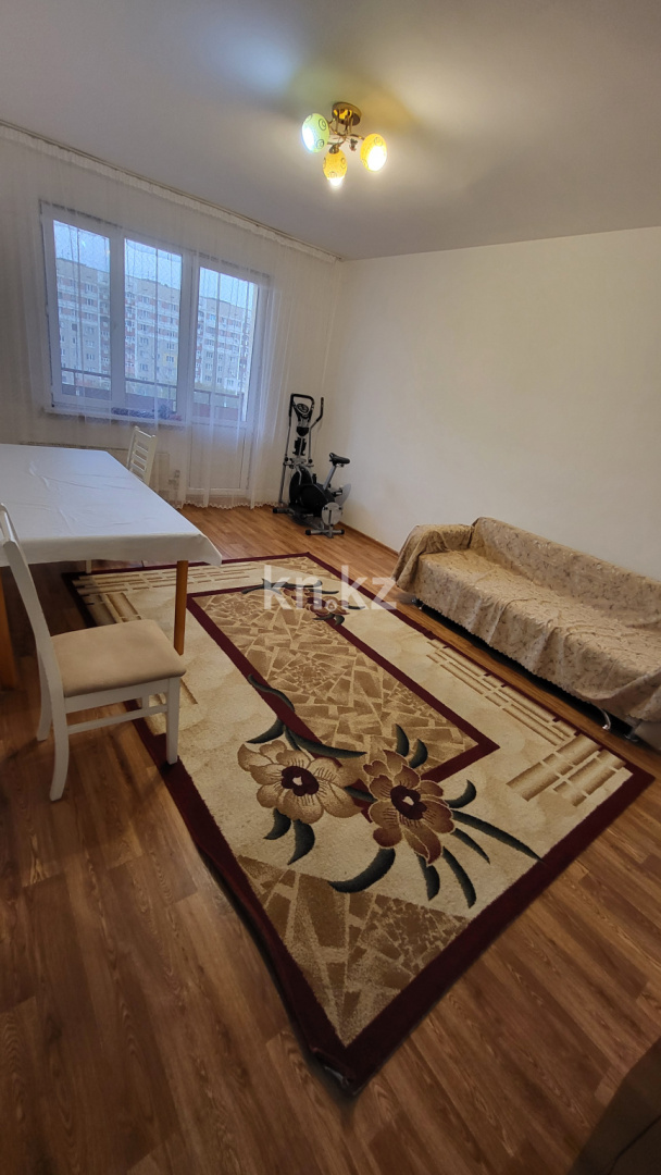 Аренда 3-комнатной квартиры, 101 м², мкр-н Аксай-4, дом  123 - ул. Жубанова - Аренда  трехкомнатных квартир помесячно в Алматы фото 1 из 5