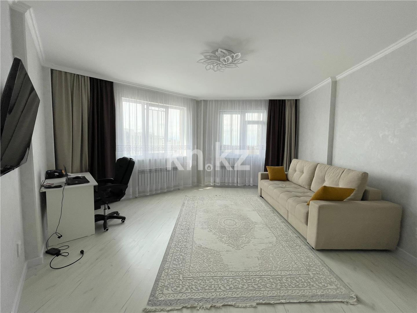 Продажа 2-комнатной квартиры, 72 м², ул. Нуршайыкова в Астане - фото 6