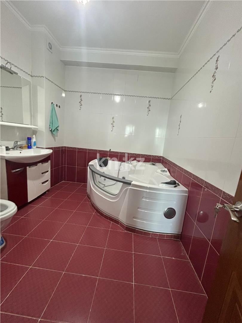 Продажа 3-комнатной квартиры, 111 м², ул. Достык - Продажа  трехкомнатных квартир в Астане фото 9 из 16