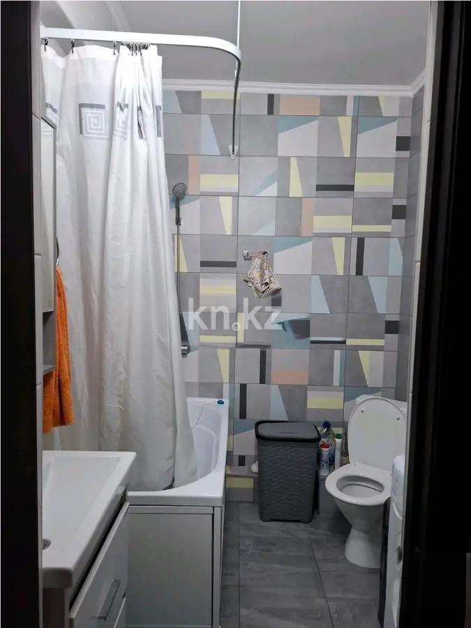 Продажа 2-комнатной квартиры, 60 м², мкр-н Аксай-1, дом  10/3 в Алматы - фото 4