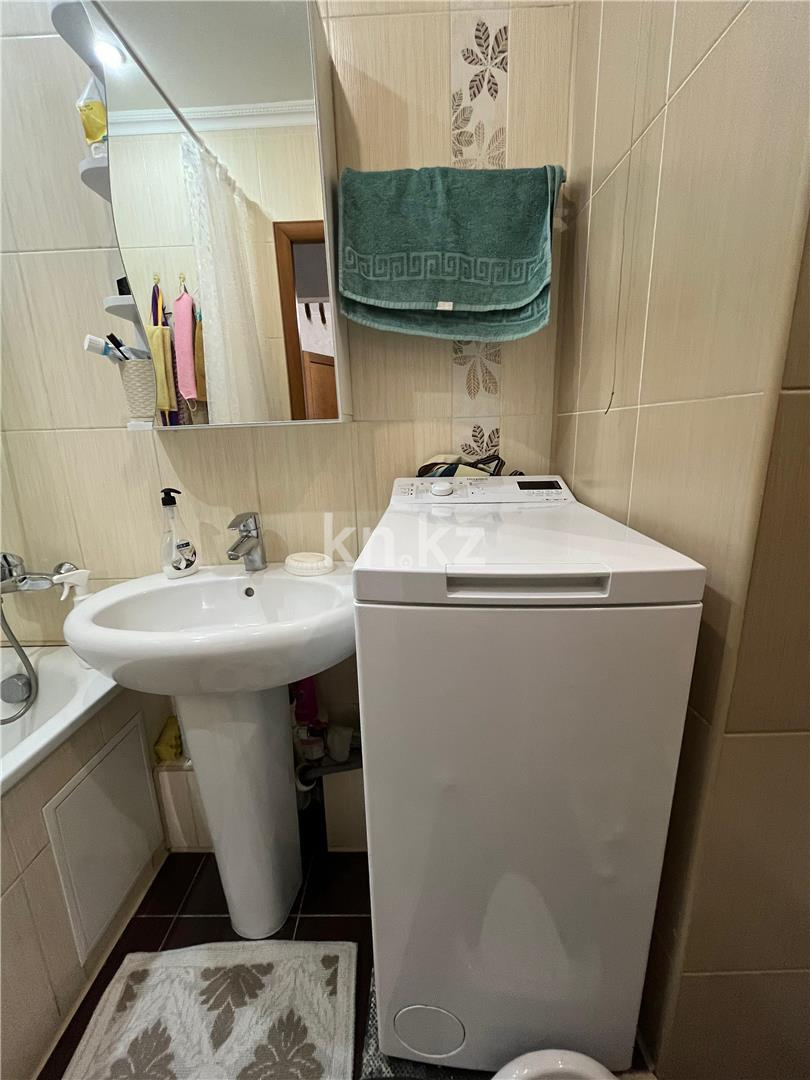 Продажа 5-комнатной квартиры, 94 м², мкр-н Голубые Пруды - Продажа  пятикомнатных квартир в Караганде фото 22 из 33