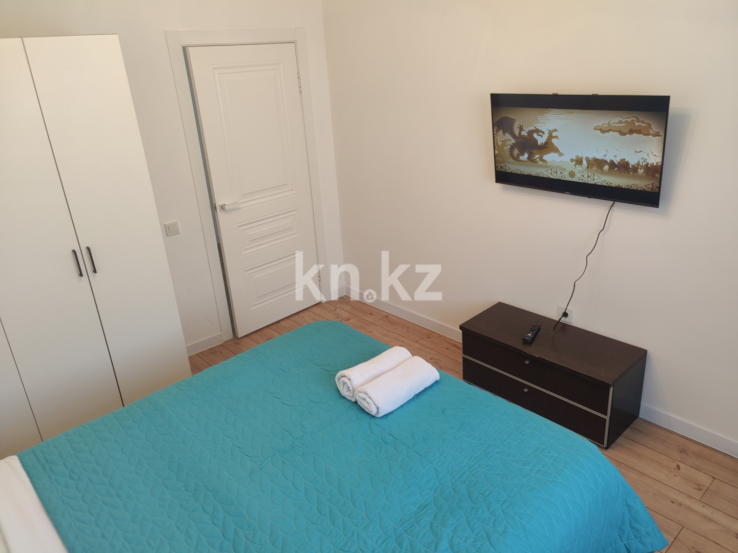 Аренда 1-комнатной квартиры посуточно, 40 м², ул. Сатпаева, дом  90/62 - ул. Туркебаева - Аренда  однокомнатных квартир посуточно в Алматы фото 1 из 14