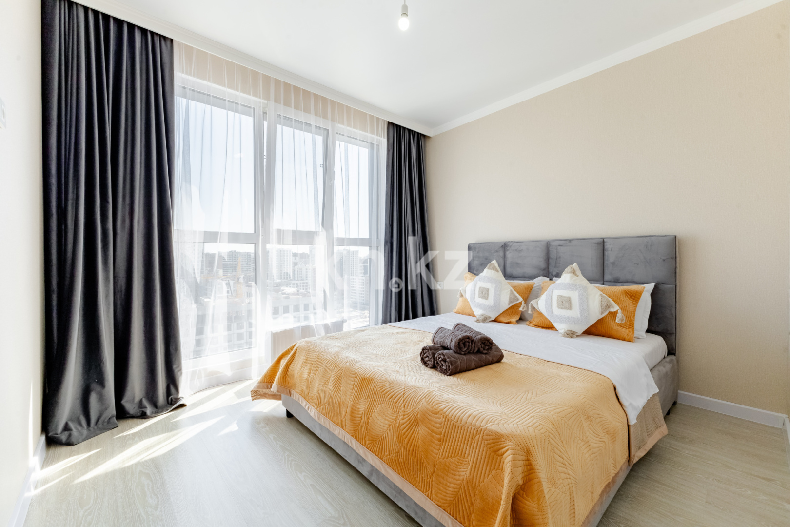 Аренда 2-комнатной квартиры посуточно, 50 м², ул. Толе би, дом  24 - пр. Туран - Аренда квартир посуточно в Астане без посредников фото 1 из 13