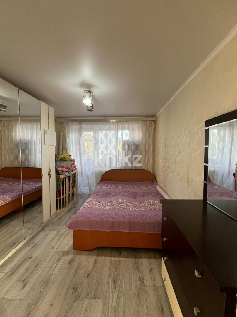 Продажа 4-комнатной квартиры, 63 м², мкр-н 14, дом  22 - Продажа  четырехкомнатных квартир в Караганде фото 4 из 10