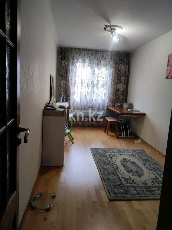 Продажа 3-комнатной квартиры, 59 м², мкр-н 9, дом  13 в Алматы - фото 2