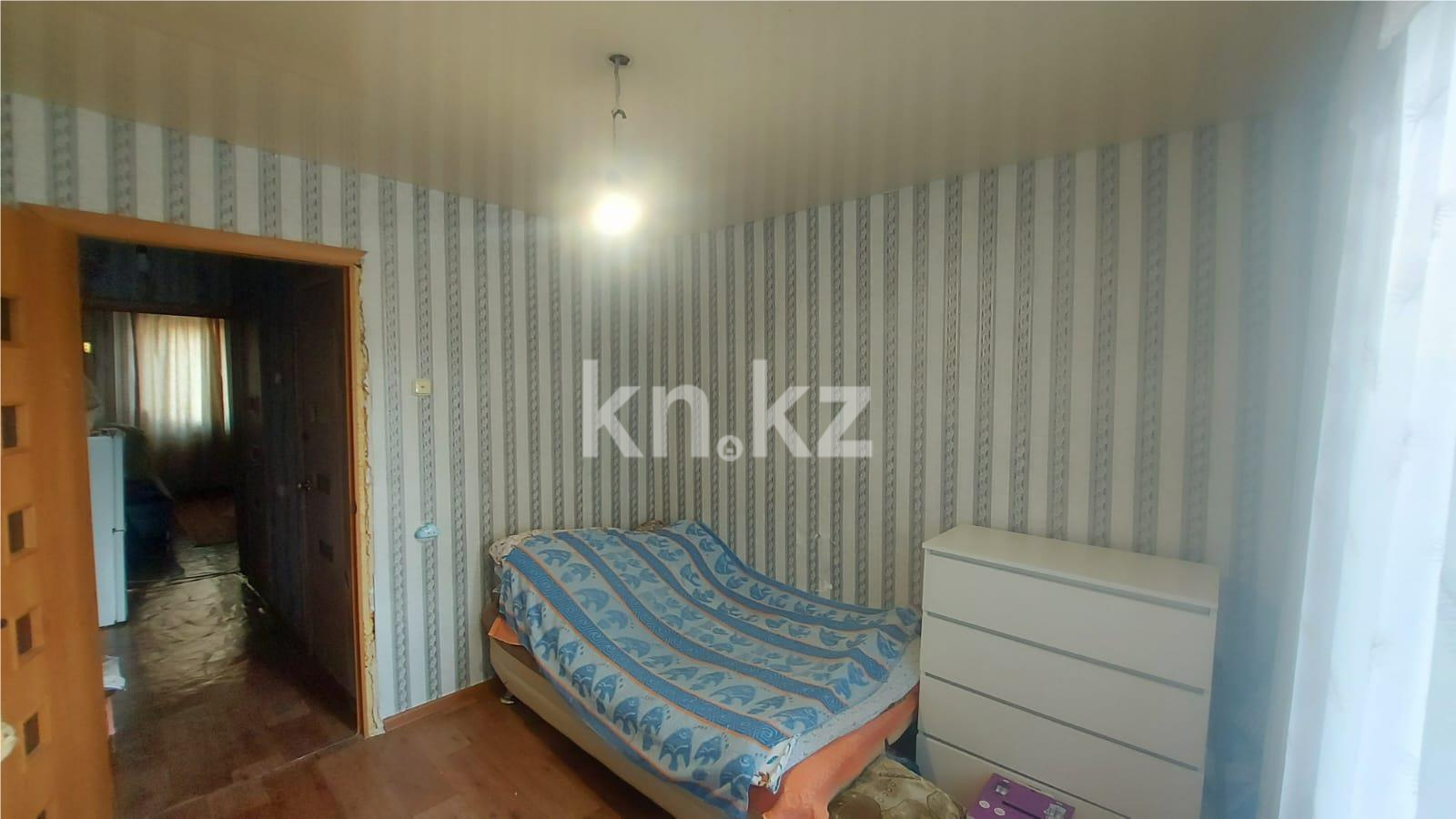 Продажа 3-комнатной квартиры, 64 м², мкр-н Мамраева (Восток-5) - Продажа квартир в Караганде фото 4 из 14