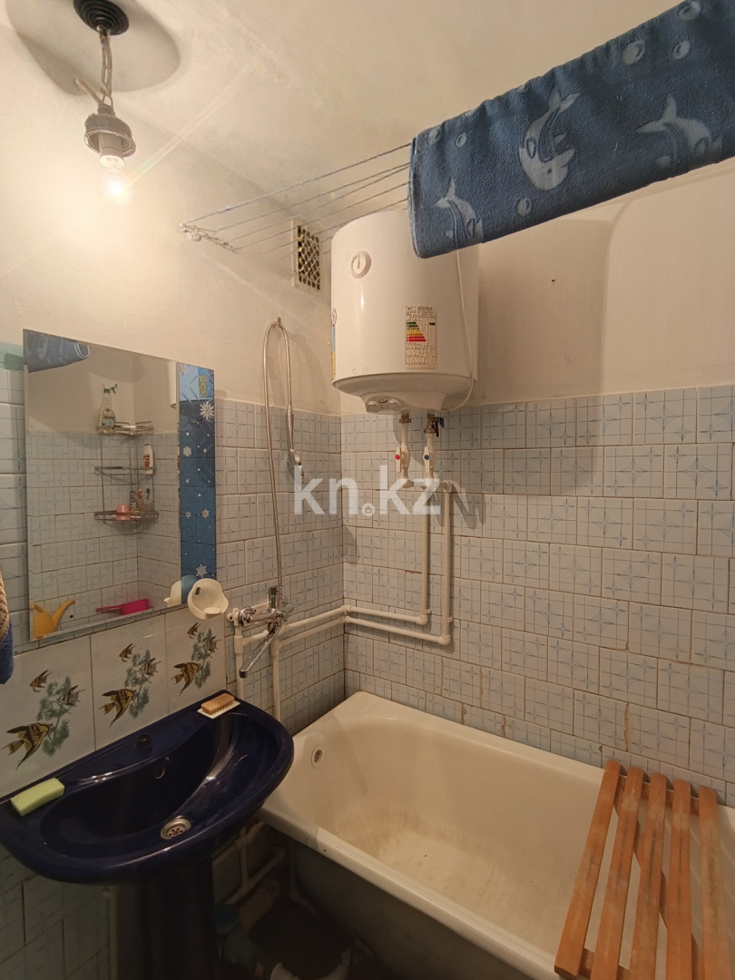 Продажа 3-комнатной квартиры, 63.9 м² - Продажа квартир от собственников в Караганде фото 7 из 16