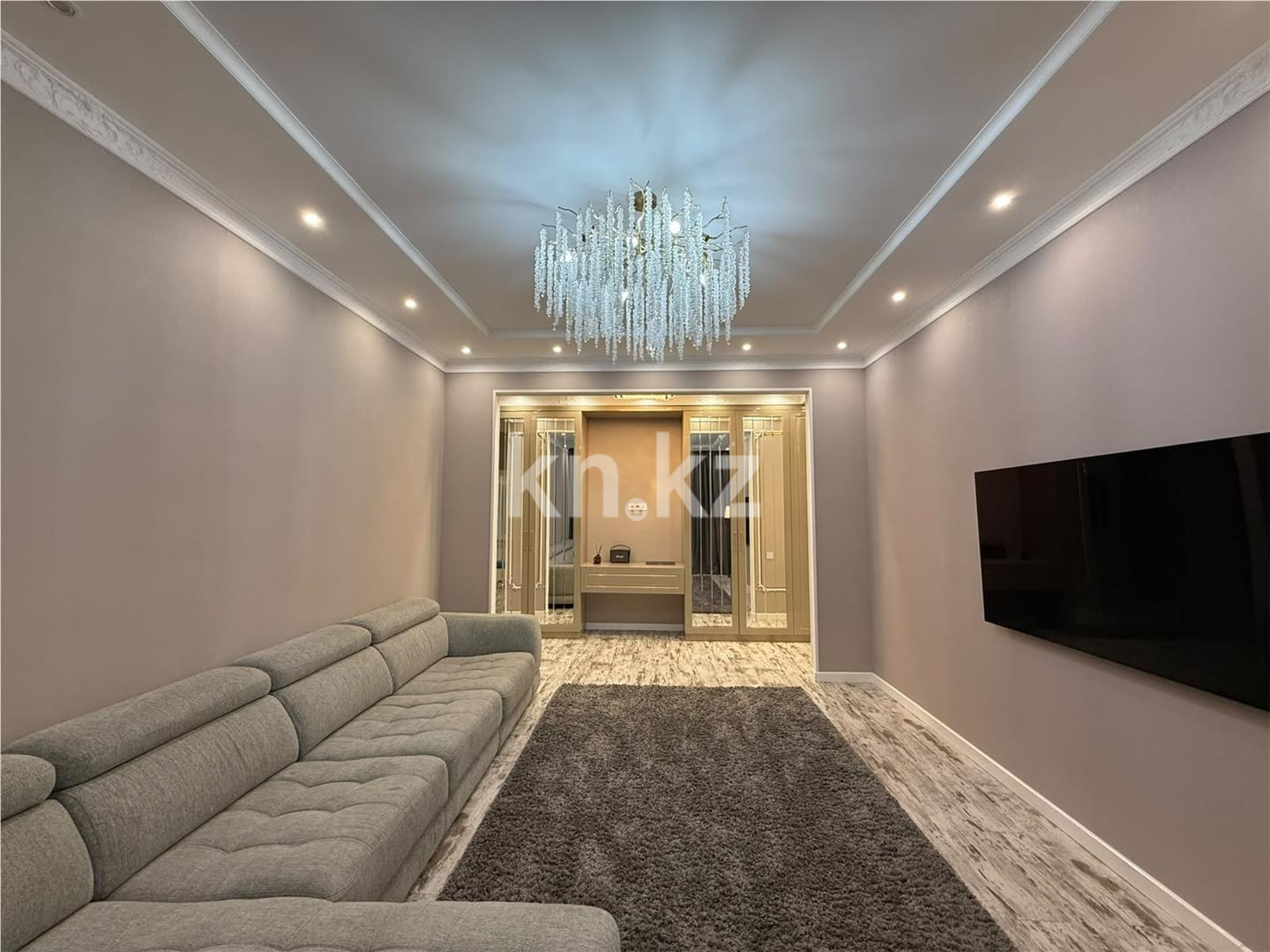 Продажа 3-комнатной квартиры, 90 м² в Караганде